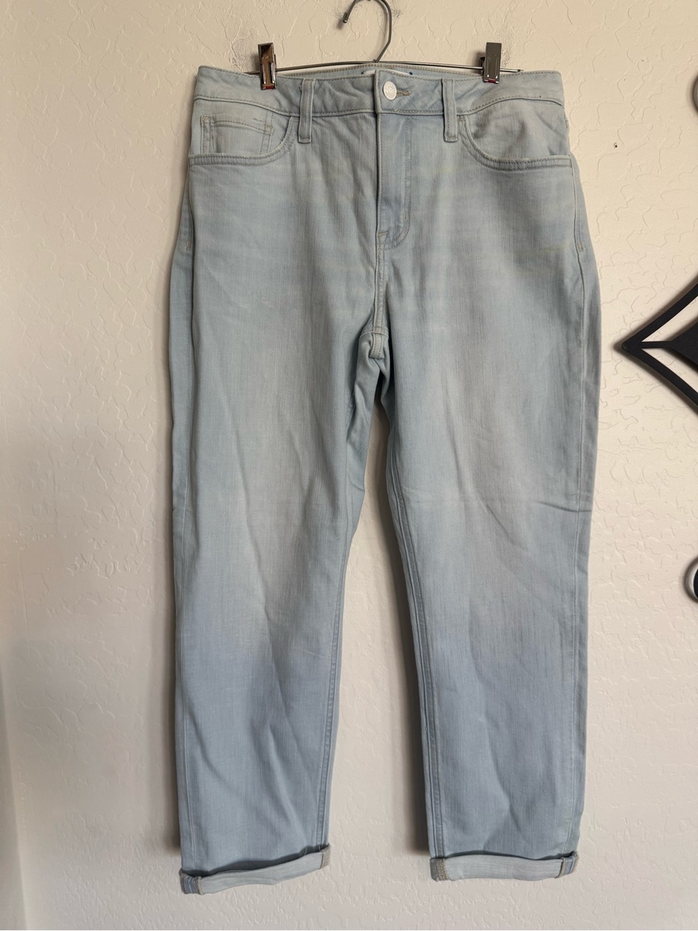 STUDIO BLUE Light Wash Jeans - Classic Straight Fit - 30